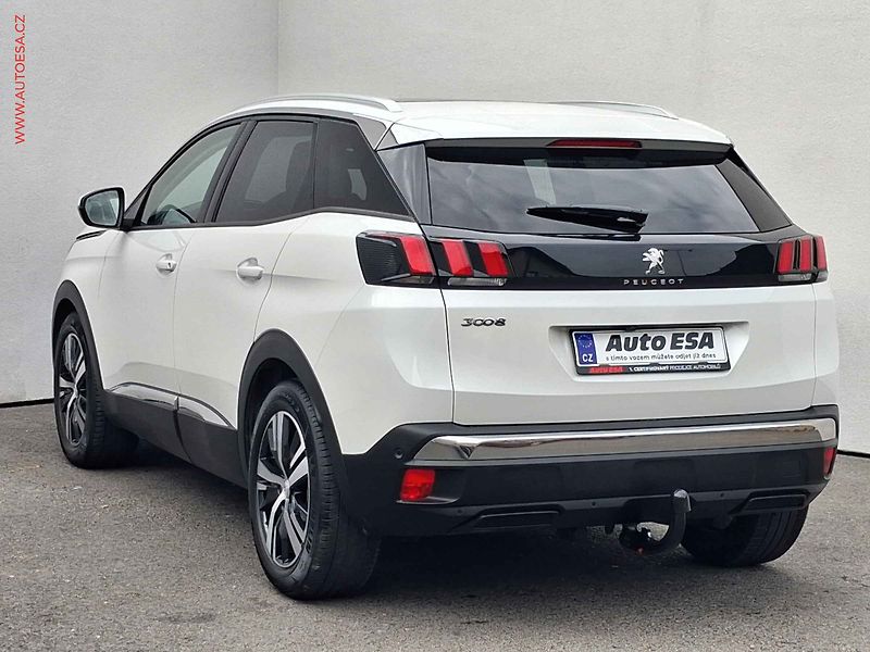 Peugeot 3008 (2017) 1.2 PT, Allure, AT, panor, TZ - fotka 6 z 17