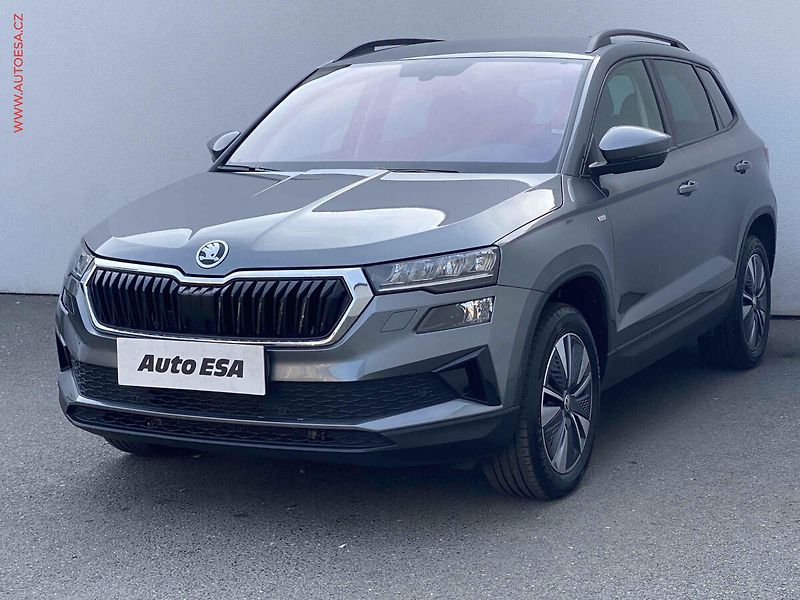 Škoda Karoq (2023) 2.0 TDi, TOUR, DSG, TZ, navi - fotka 3 z 20