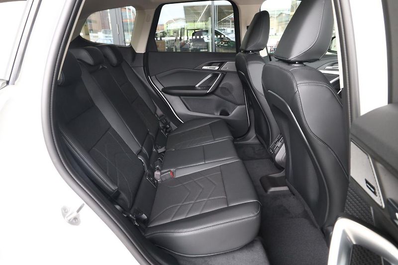BMW X1 sDrive18i - fotka 6 z 17
