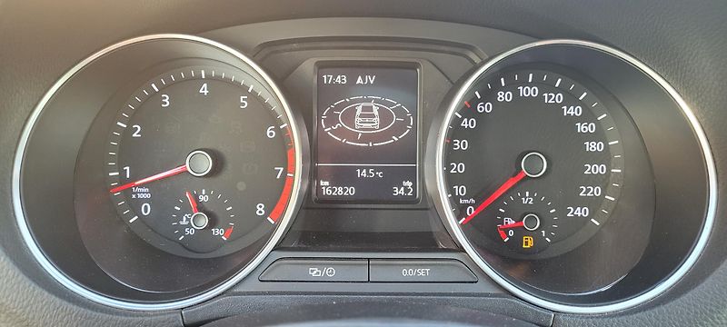 Volkswagen Polo (2016) 1,2TSi 81kW R-Line Highline - fotka 21 z 51