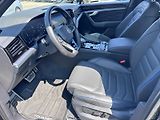 Volkswagen Touareg R 3.0 TSI eHybrid 340kW  - náhled 9