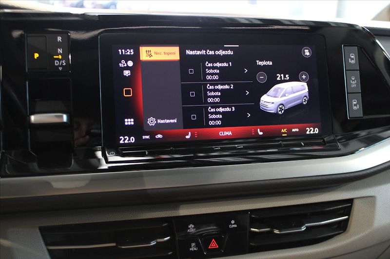 Volkswagen Multivan TDi DSG Style Long ACC/NezTop/ - fotka 22 z 33
