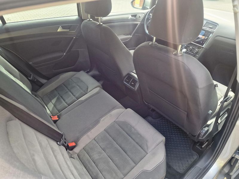 Volkswagen Golf Variant (2019) VOLKSWAGEN GOLF VARIANT  - fotka 7 z 12
