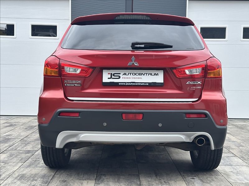 Mitsubishi ASX 1,8 DI-D 150PS  Intense 4x4 - fotka 9 z 48