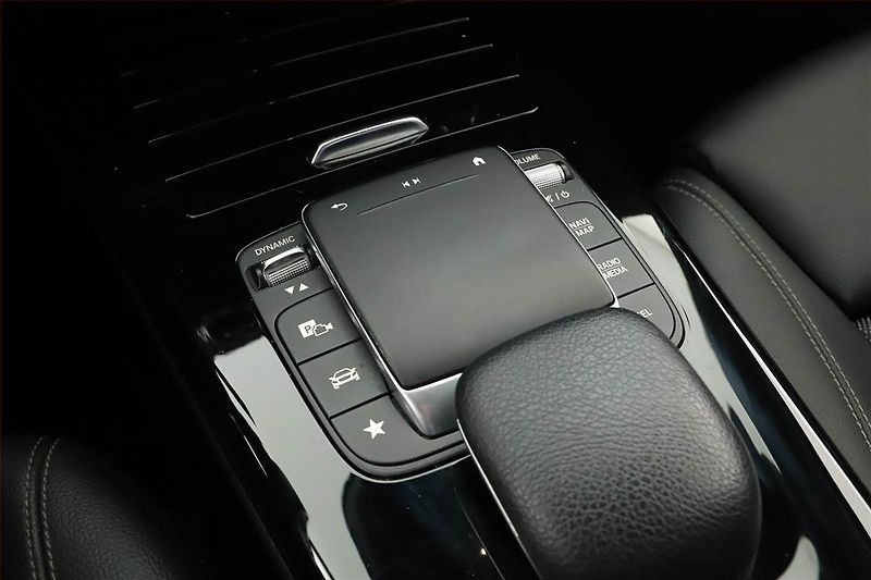 Mercedes-Benz Třídy A (2020) A 180 d - fotka 20 z 21