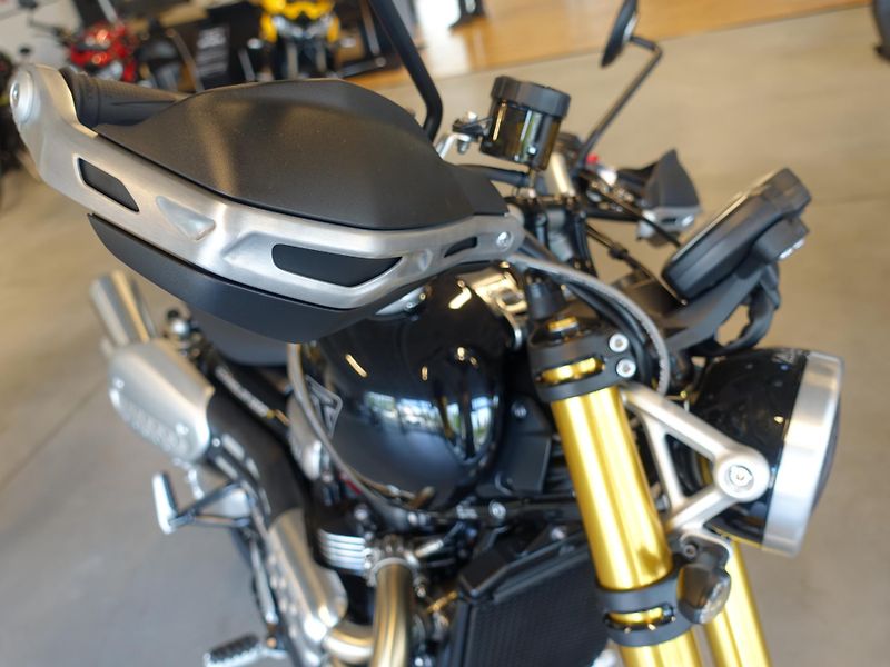 Triumph Scrambler (2026) 1200 XE - fotka 12 z 12