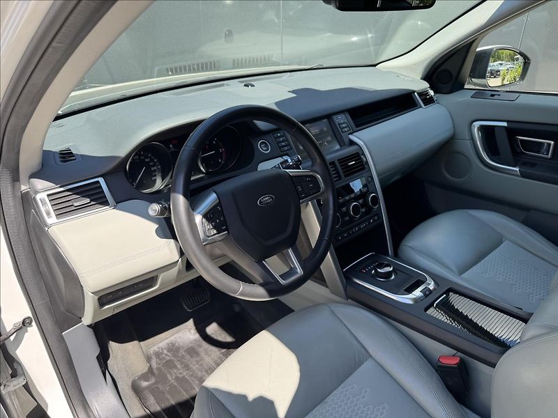 Land Rover Discovery Sport 2,0 TD4 150k SE AWD - fotka 9 z 34
