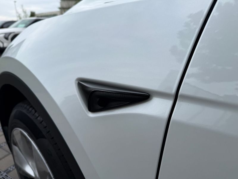 Tesla Model Y LR AWD Tažné / Záruka - fotka 6 z 41