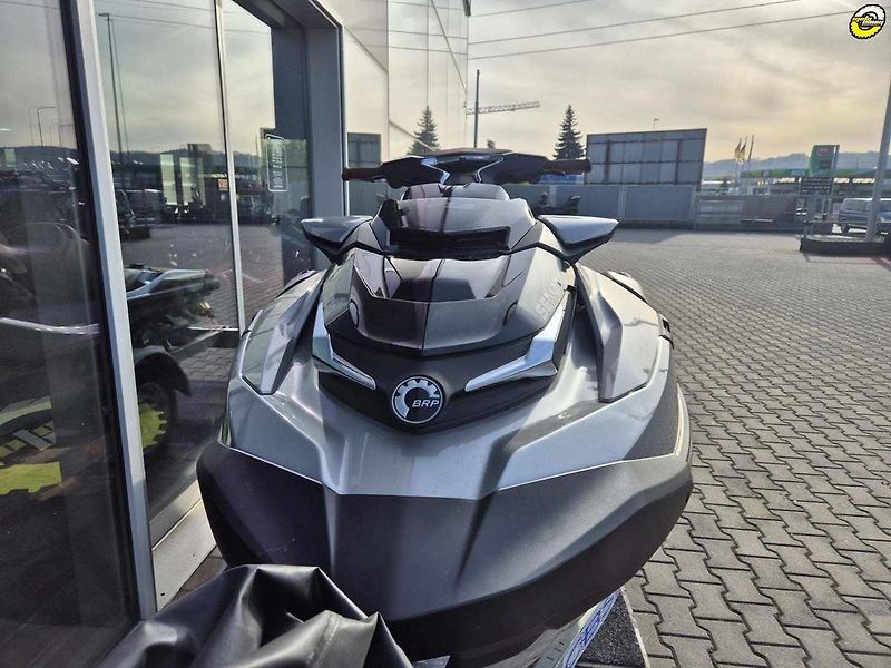 Sea Doo (2019) GTX 300 Limited - fotka 9 z 19