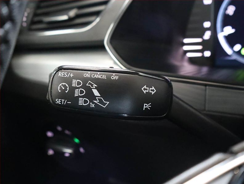 Škoda Superb (2023) Ambition 1.5 TSI - fotka 18 z 19