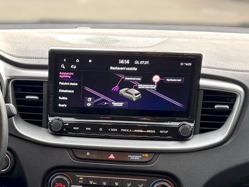 Kia Ceed (2025) 1.5 T-GDi TOP 7DCT - fotka 20 z 29