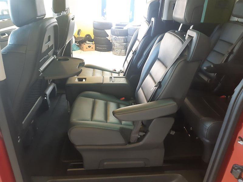 Toyota ProAce Verso 2.0 D 130KW AUTOMAT PANORAMA   - fotka 28 z 38