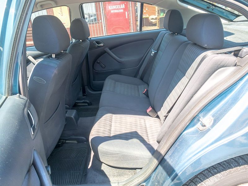 Škoda Octavia (2003) 1.6MPI 75KW – PO ROZVODECH - fotka 24 z 30