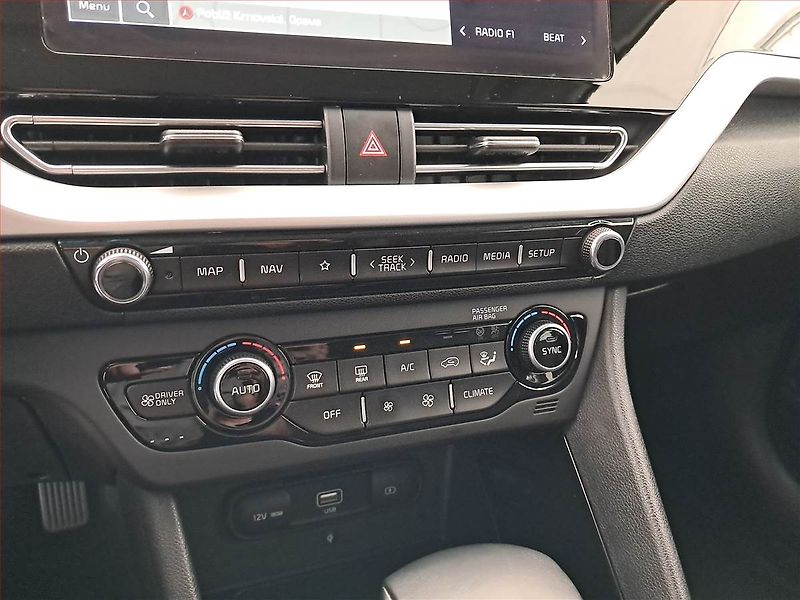 Kia Niro (2019) Hybrid, Automat, Serv.kniha - fotka 18 z 20