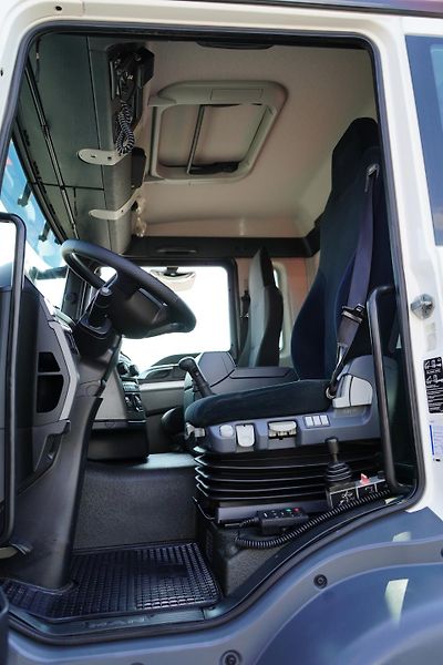MAN TGS (2015) 18.480 / E 6 / 4 X 4 / WYWROTK - fotka 7 z 56