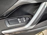 Peugeot 2008 1,2 MÁLO NAJETO*CZ,SERVIS - náhled 36