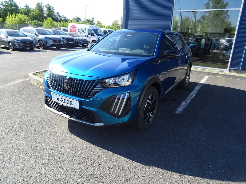 Peugeot 2008 (2026) ALLURE e-115 kW /156k - fotka 3 z 50