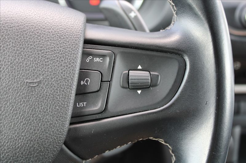 Citroën Jumpy 2,0 HDi  ČR,DPH,AT,8MÍST,SHINE - fotka 22 z 51