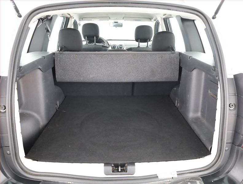 Dacia Duster (2012) 1.6 16V, LPG, 4X4, Serv.kniha - fotka 14 z 14