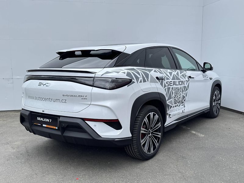 BYD Sealion 7 (2026) Design AWD 82 kWh - fotka 4 z 33