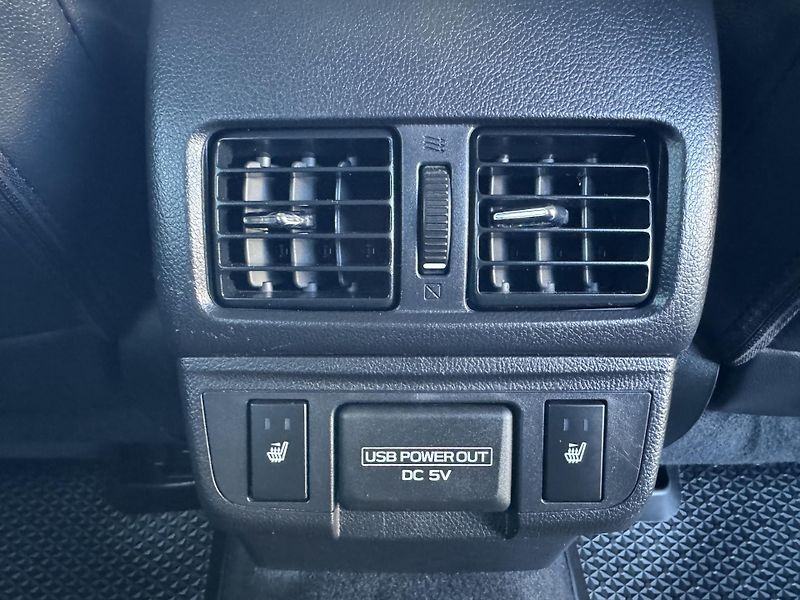 Subaru Outback 2.5i BOXER 4X4 SPORT - fotka 12 z 31
