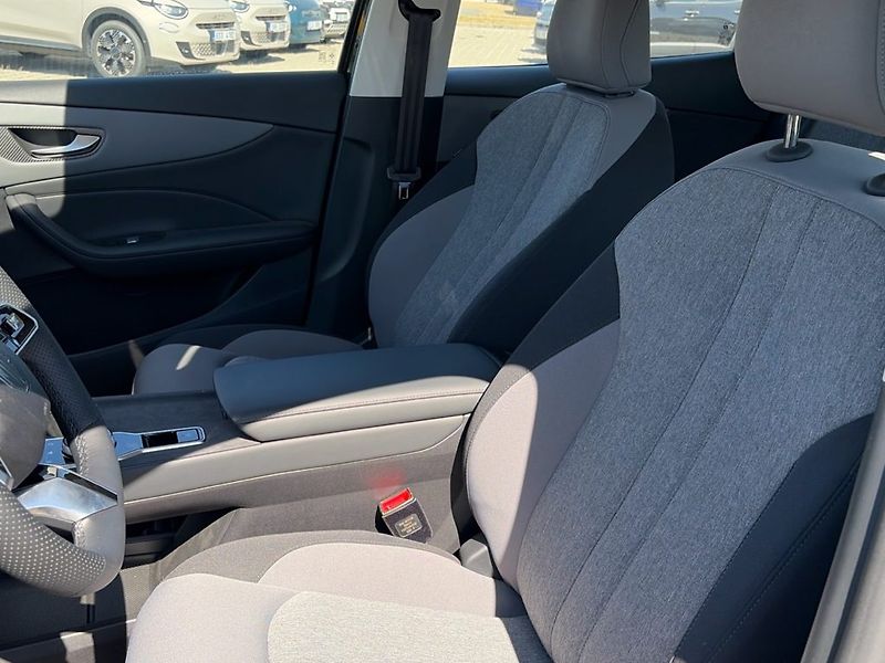 MG MGS5 EV (2026) S5 EV Emotion 49kWh - fotka 10 z 22