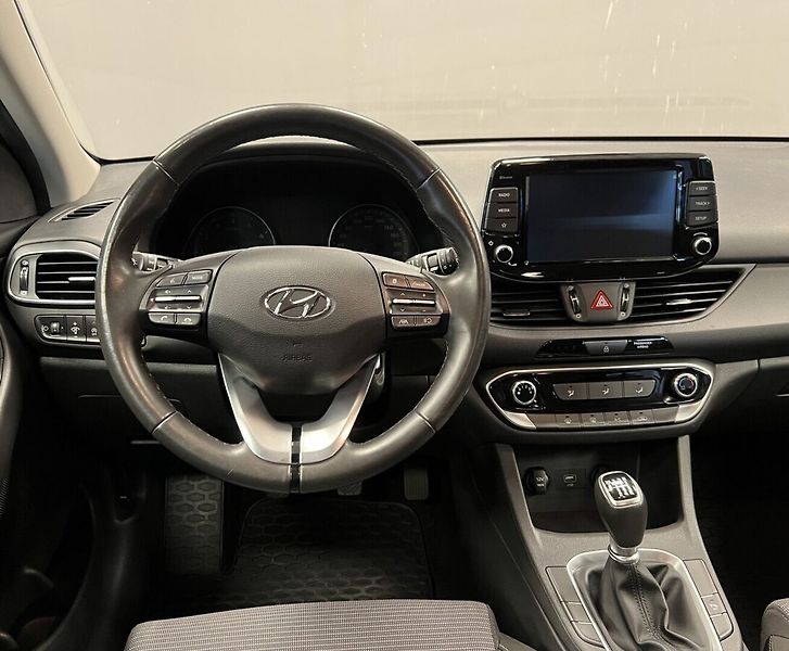 Hyundai i30 FAMILY COMFORT - fotka 5 z 15