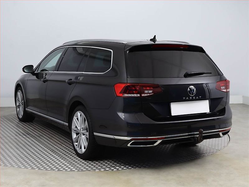Volkswagen Passat (2020) 2.0 TDI - fotka 4 z 22
