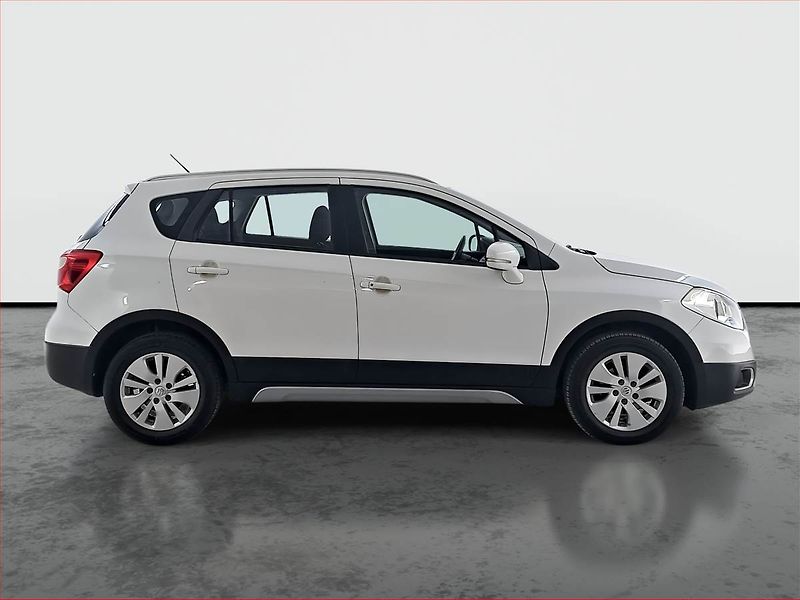 Suzuki SX4 S-Cross (2016) 1.6 DDiS, Serv.kniha, Tempomat - fotka 6 z 14