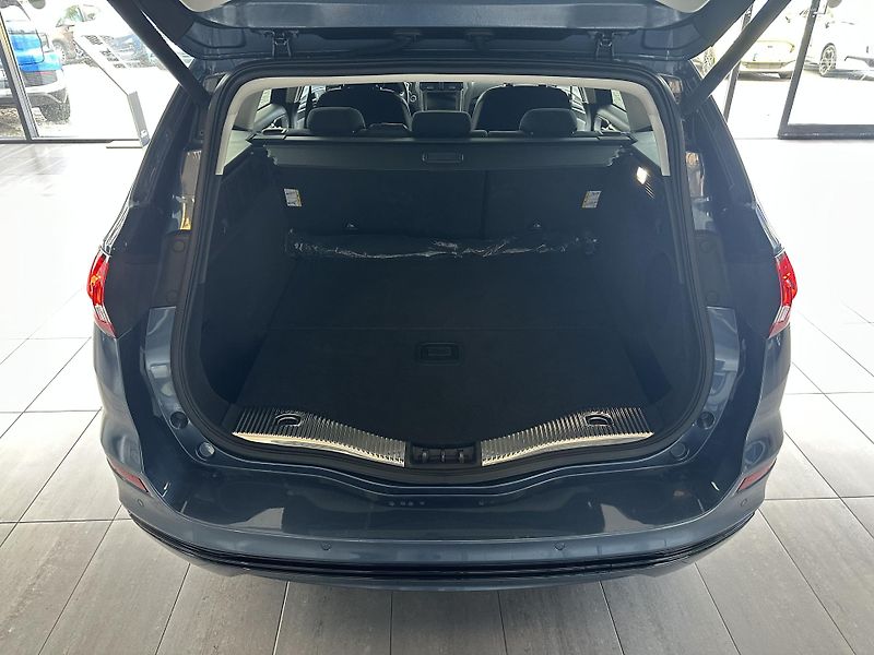 Ford Mondeo Titanium 2.0 EcoBlue 150k aut. - fotka 6 z 30