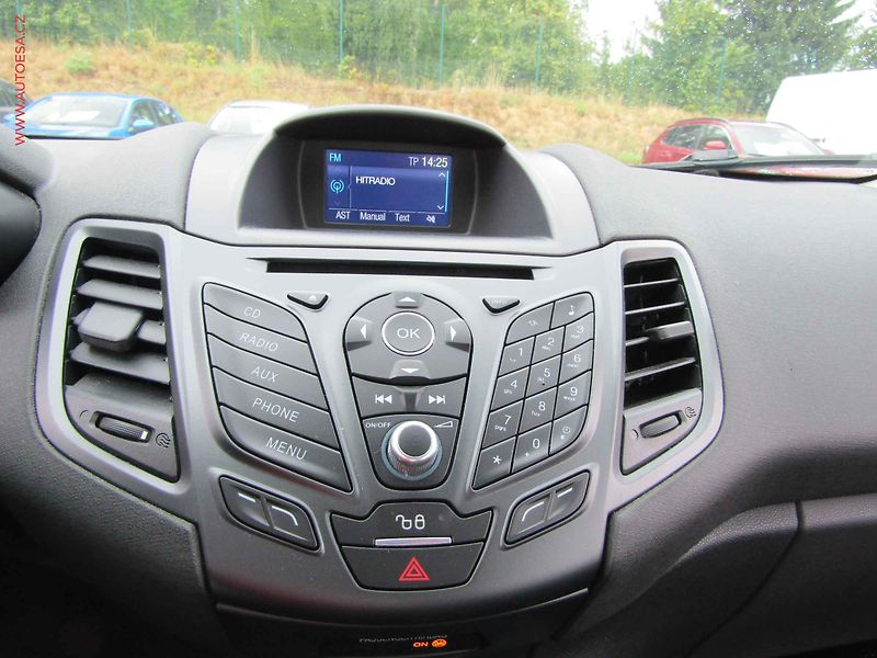 Ford Fiesta (2016) 1.0EB, 1.maj,ČR, AC - fotka 12 z 14