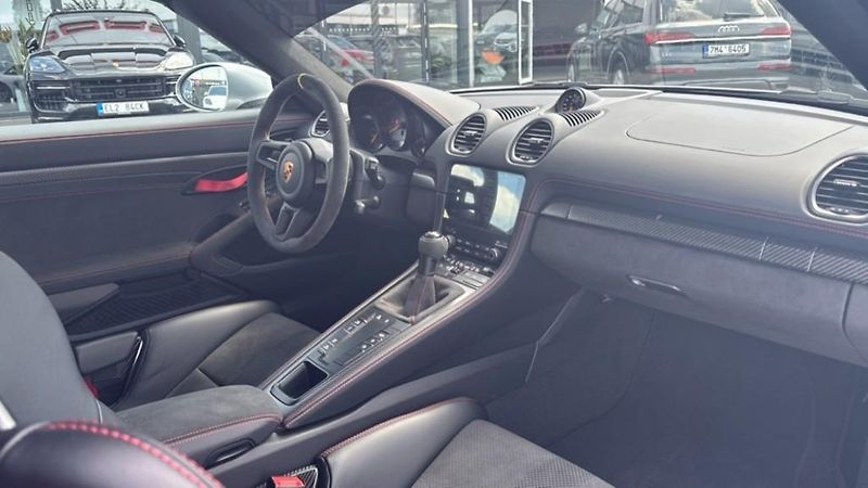 Porsche Boxster 718 GT4 Spyder RS - fotka 23 z 30