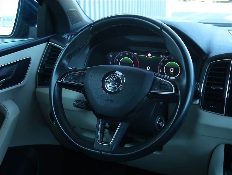 Škoda Karoq (2019) 2.0 TDI, Serv.kniha, Kůže - fotka 25 z 25