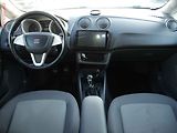 Seat Ibiza (2011) 1.6 TDi, AAC, výhř.sed. - náhled 8