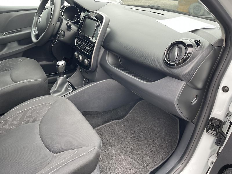 Renault Clio 0,9TCe 90Ps! LIMIT-NAVI-DPH-ČR - fotka 19 z 45