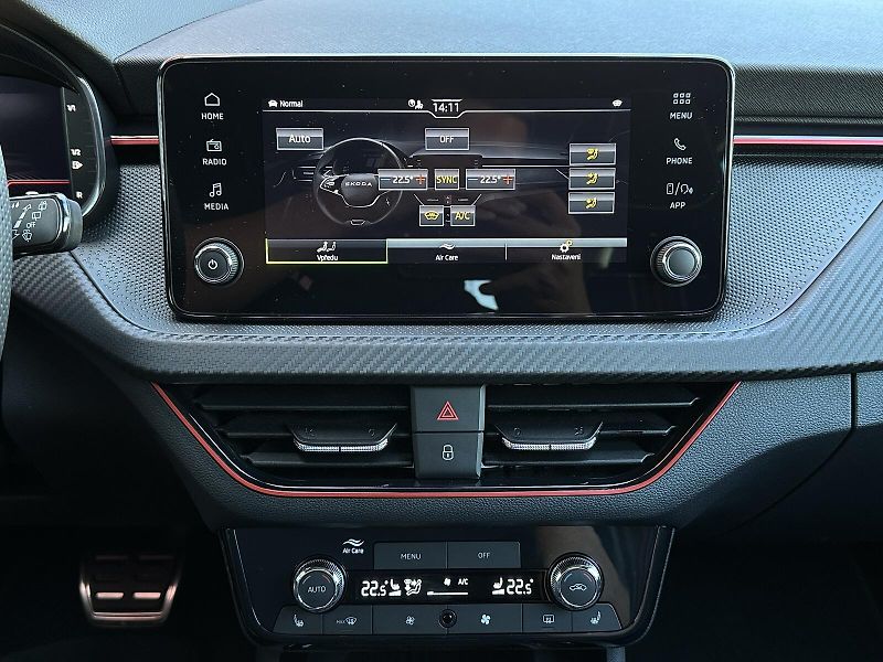 Škoda Kamiq 1.0TSi DSG Monte Carlo 116PS M - fotka 23 z 41