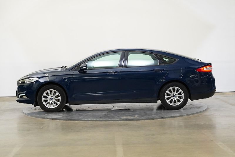 Ford Mondeo - fotka 3 z 23