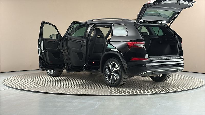 Škoda Kodiaq 2.0 TDI DSG 4x4 Sportline Excl - fotka 7 z 31