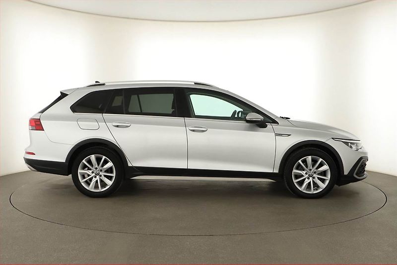 Volkswagen Golf (2022) Alltrack 2.0 TDI Alltrack - fotka 6 z 21