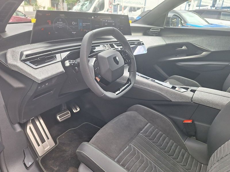 Peugeot 3008 (2026) GT Hybrid 145 e-DCS6 - fotka 12 z 23