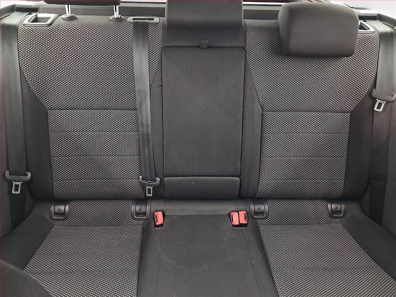 Škoda Octavia (2014) 1.6 TDI, Navi, Tempomat - fotka 10 z 16