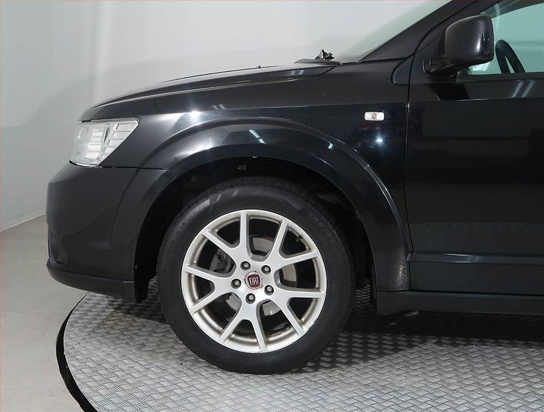 Fiat Freemont (2011) 2.0 MultiJet, 7 míst, Tempomat - fotka 14 z 17