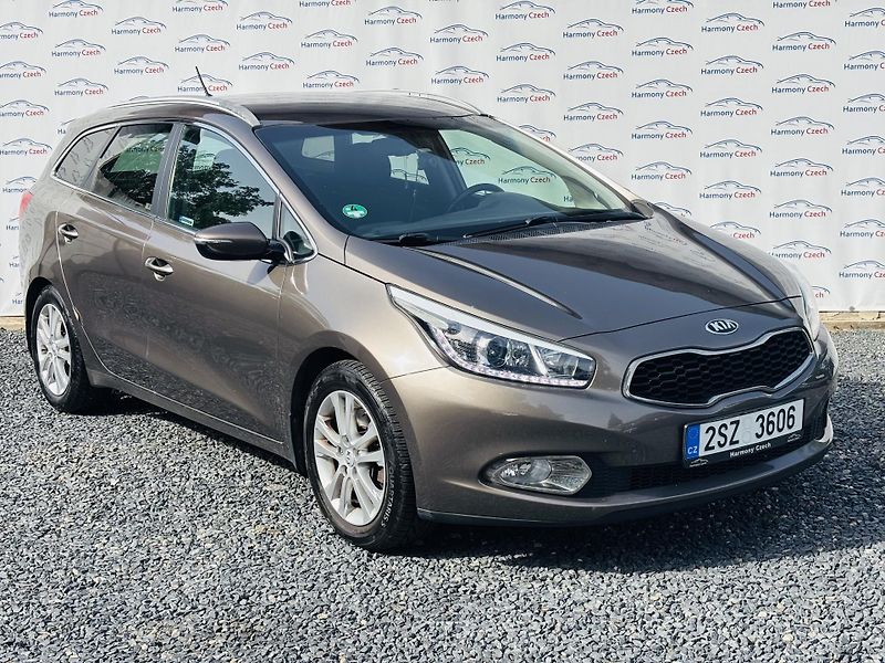 Kia Ceed (2014) 1.6 GDI, 99kW, ČR - fotka 1 z 18