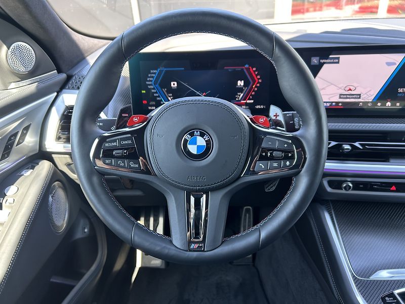 BMW XM 4.4 V8 ZÁRUKA - fotka 15 z 43