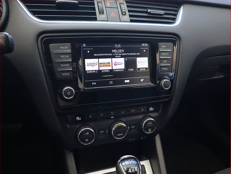 Škoda Octavia (2016) 2.0 TDI, 4X4, Automat, Navi - fotka 12 z 18