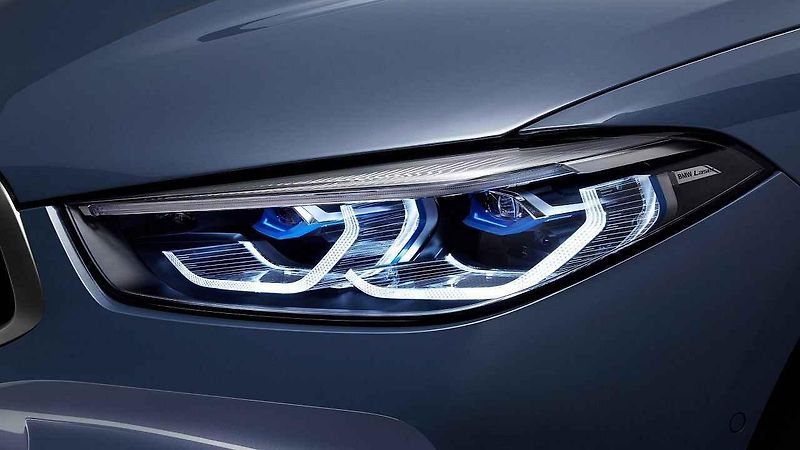 BMW řady 8.