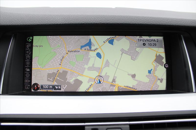 BMW Řada 5 520d xDrive LED NAVIGACE KŮŽE - fotka 18 z 23