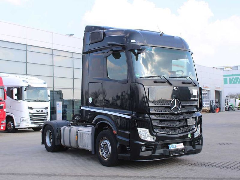 Mercedes-Benz Actros 1853, GIGASPACE, RETARDER, NAV - fotka 2 z 20