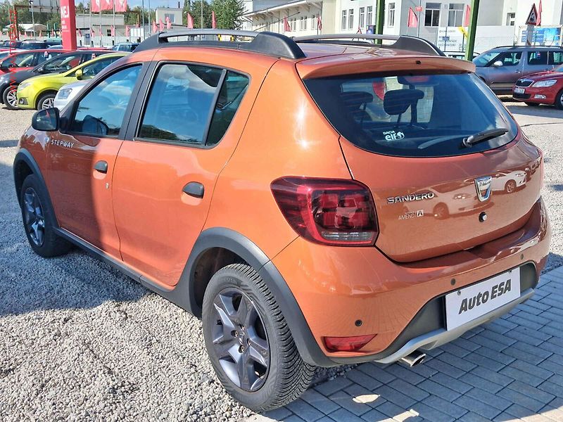 Dacia Sandero (2018) 0.9 TCe Stepway, Celebration - fotka 6 z 19