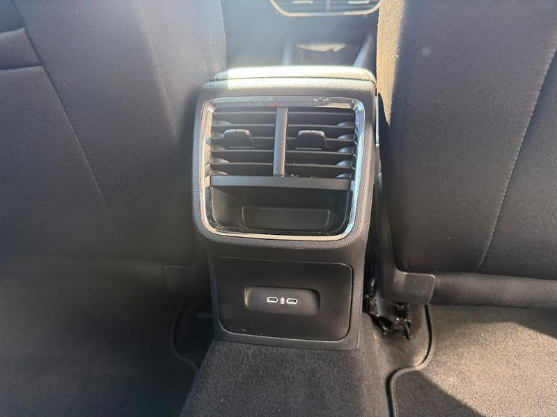 Škoda Octavia Style 2.0 TDI 110kW DSG Combi - fotka 23 z 25